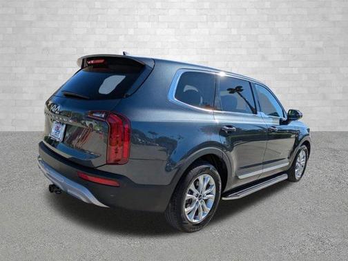 2022 Kia Telluride LX