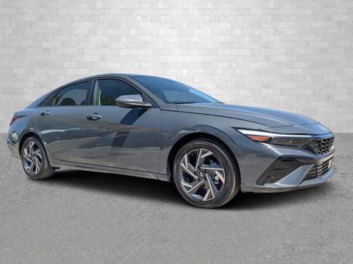 2025 Hyundai ELANTRA SEL