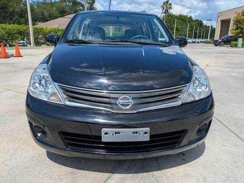 Super Black 2011 Nissan Versa 1.8 S