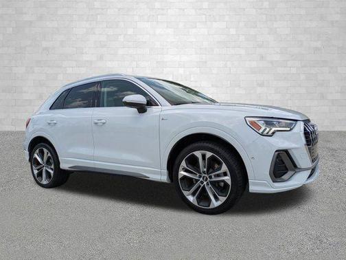 Glacier White Metallic 2020 Audi Q3 45 S line Prestige
