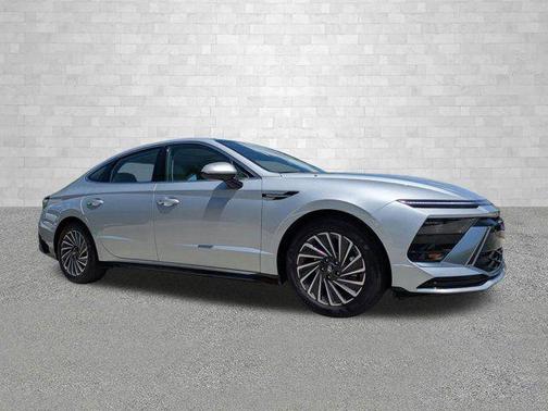 Aero Silver 2026 Hyundai SONATA Hybrid SE