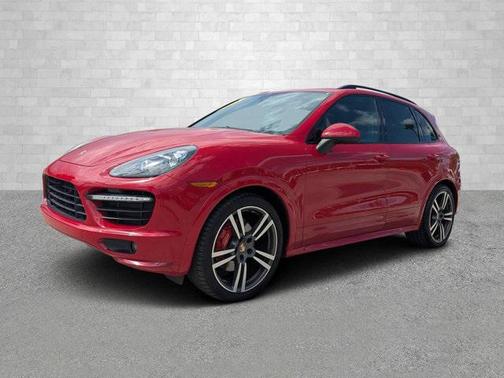 2014 Porsche Cayenne GTS
