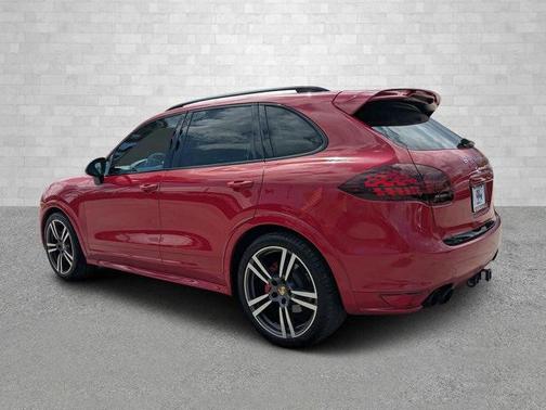 2014 Porsche Cayenne GTS