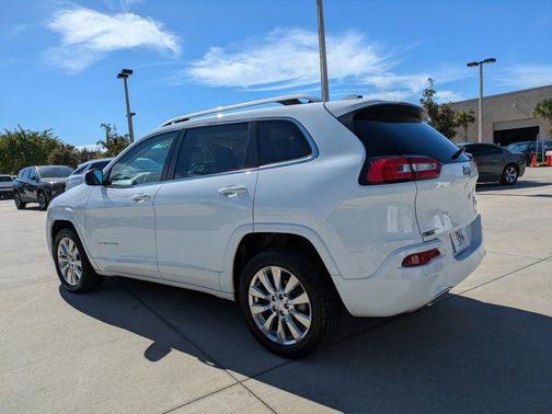 2018 Jeep Cherokee Overland
