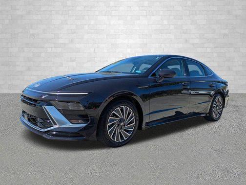 2024 Hyundai SONATA Hybrid Limited
