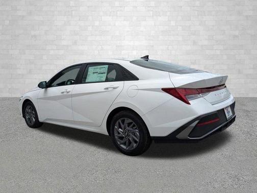 2025 Hyundai ELANTRA HEV Blue