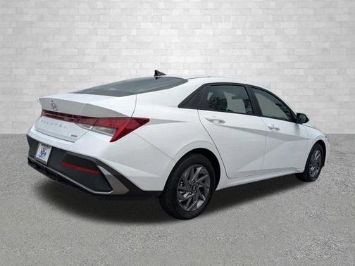 2025 Hyundai ELANTRA HEV Blue