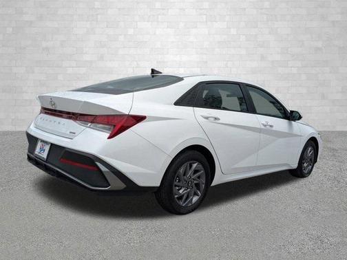 2025 Hyundai ELANTRA HEV Blue