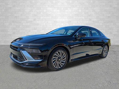 2024 Hyundai SONATA Hybrid Limited