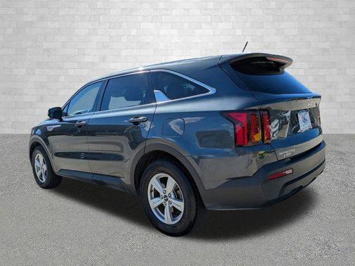 2023 Kia Sorento LX