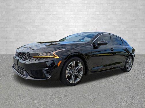 2022 Kia K5 EX