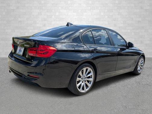 2018 BMW 320 i