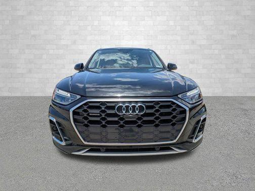 Mythos Black Metallic 2022 Audi Q5 45 S line Premium Plus