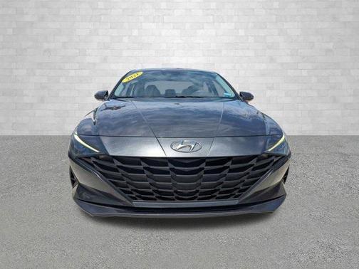 2021 Hyundai ELANTRA SE