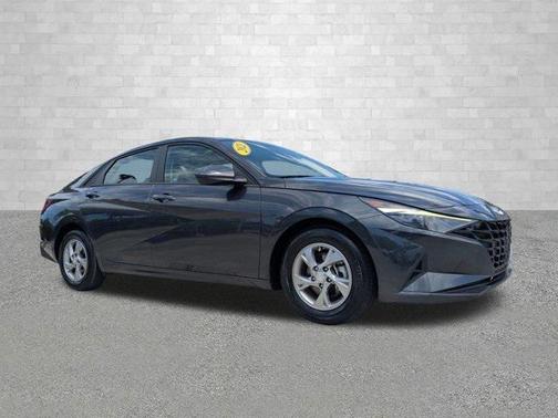 2021 Hyundai ELANTRA SE