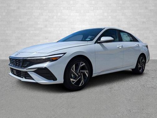 2025 Hyundai ELANTRA SEL