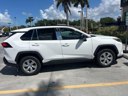Super White 2020 Toyota RAV4 LE