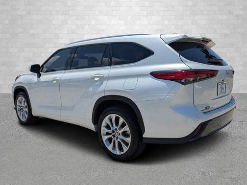 2023 Toyota Highlander Limited