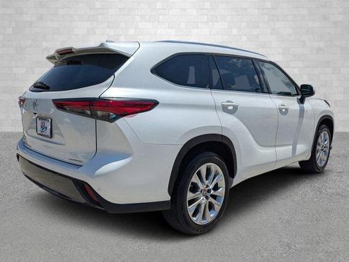 2023 Toyota Highlander Limited