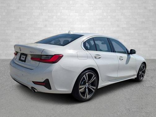 2021 BMW 330 330i
