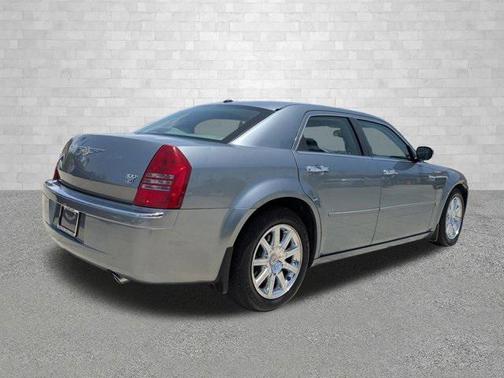 2007 Chrysler 300C Base