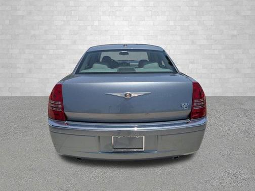 2007 Chrysler 300C Base