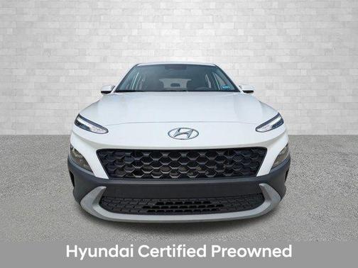 Lunar White 2022 Hyundai KONA SE