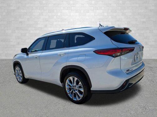 2023 Toyota Highlander Limited