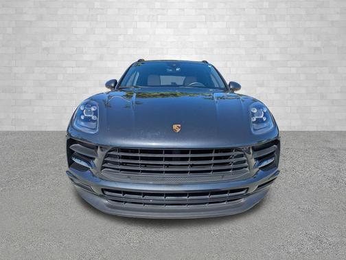 Volcano Grey Metallic 2021 Porsche Macan Macan