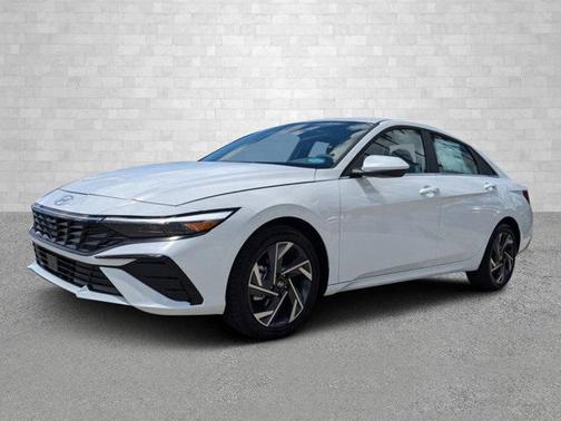 2025 Hyundai ELANTRA SEL