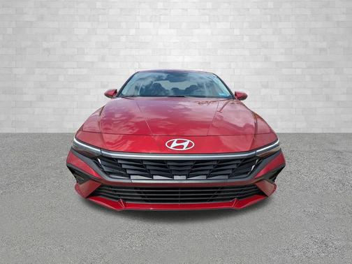 Ultimate Red 2026 Hyundai ELANTRA SE