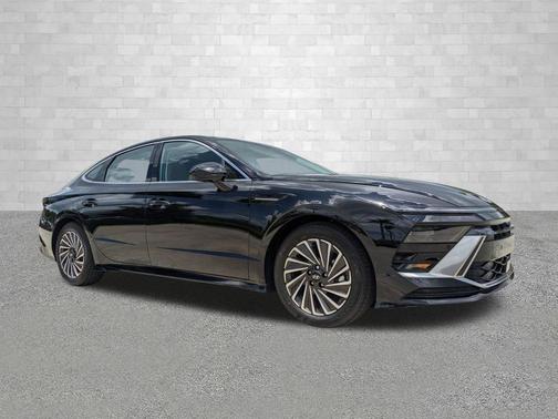 Onyx Black 2024 Hyundai SONATA Hybrid Limited