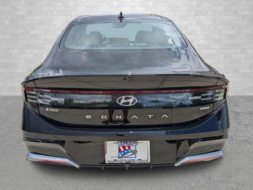 2024 Hyundai SONATA Hybrid Limited