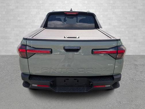 2025 Hyundai SANTA CRUZ SEL Activity
