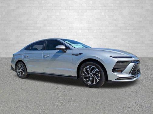 2026 Hyundai SONATA Hybrid Base