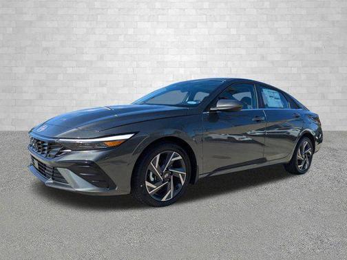 2025 Hyundai ELANTRA SEL