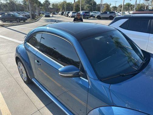2019 Volkswagen Beetle 2.0T SE