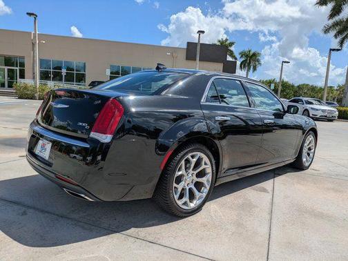 Gloss Black 2019 Chrysler 300 C