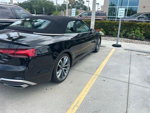 Mythos Black Metallic/Black Roof 2024 Audi A5 45 S line Premium Plus