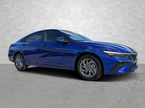 2025 Hyundai ELANTRA Sport