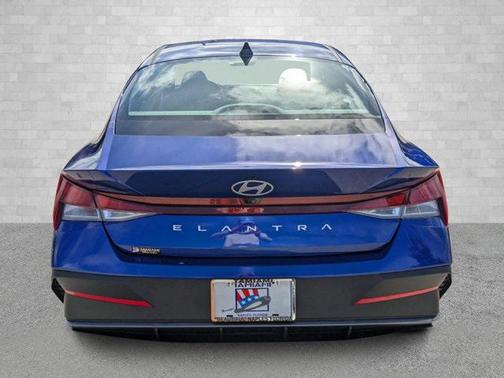 2025 Hyundai ELANTRA Sport