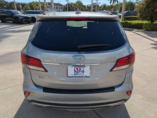 2017 Hyundai SANTA FE SE Ultimate