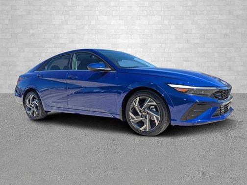2025 Hyundai ELANTRA SEL