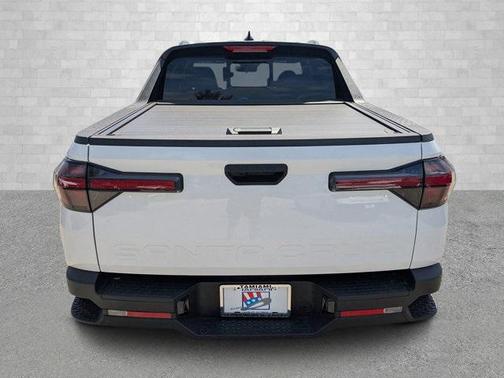2025 Hyundai SANTA CRUZ SEL Activity