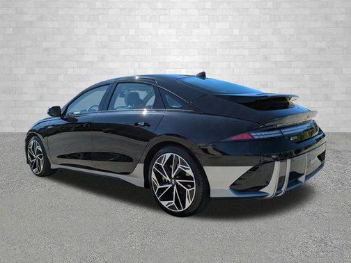 2023 Hyundai IONIQ 6 Limited