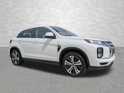 Pearl White 2020 Mitsubishi Outlander Sport 2.0 ES