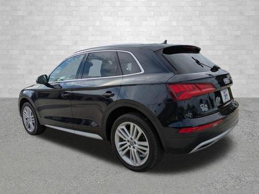 2020 Audi Q5 45 Premium Plus