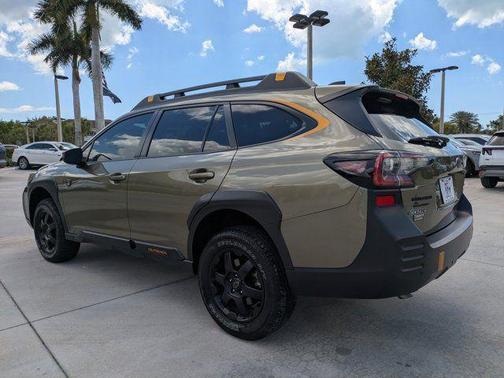 Autumn Green Metallic 2024 Subaru Outback Wilderness