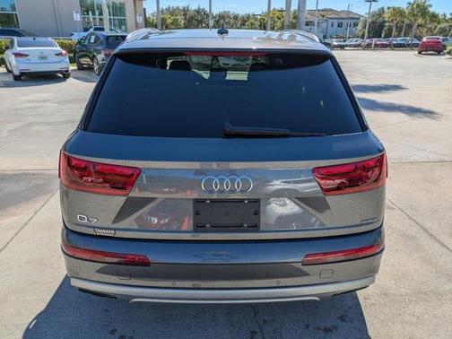 2019 Audi Q7 55 Premium Plus