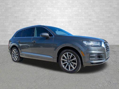 2019 Audi Q7 55 Premium Plus